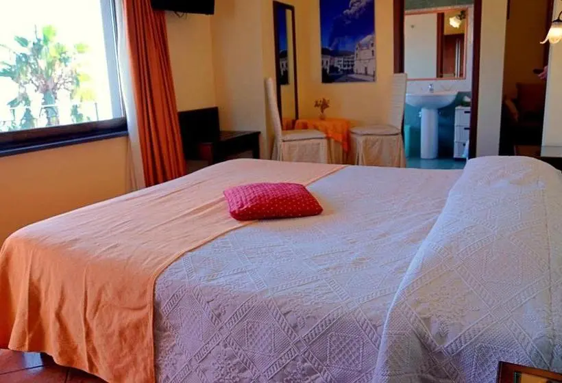 Deluxe-huone Merinäkymä, Villa Hirschen