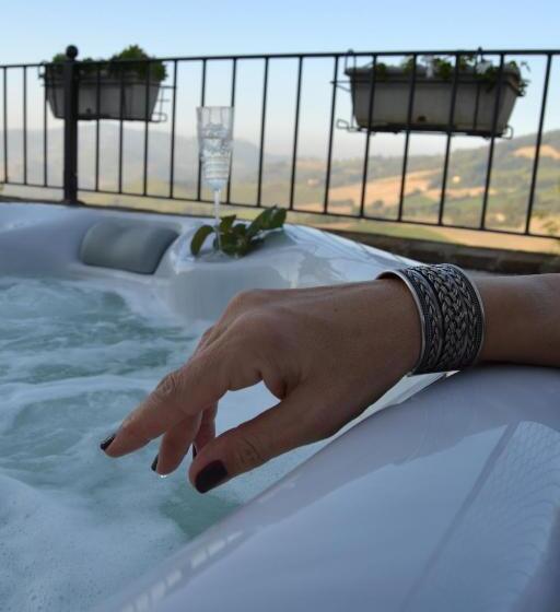 جناح جونيور, Villa Tamara Country & Spa Suites