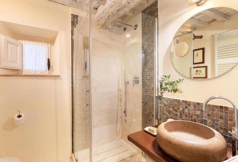 סוויטה, Villavetrichina