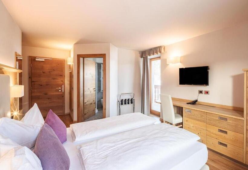 Номер Стандарт Вид на Горы, Albergo Belvedere