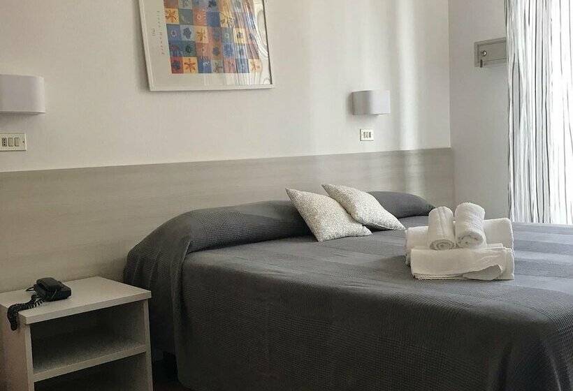 חדר סטנדרט, Augustus