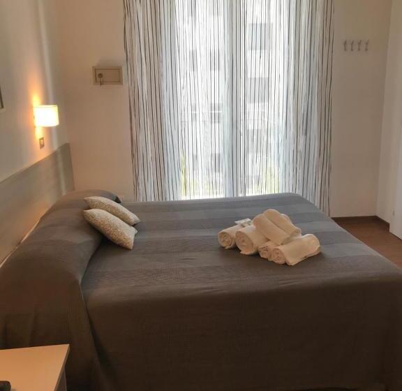 חדר סטנדרט, Augustus