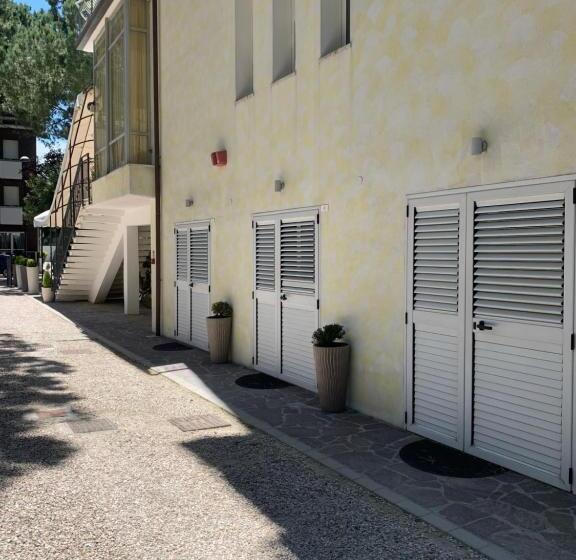 חדר סטנדרט, קומת קרקע, Augustus