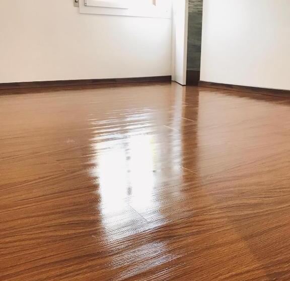 חדר בסיסי, Augustus