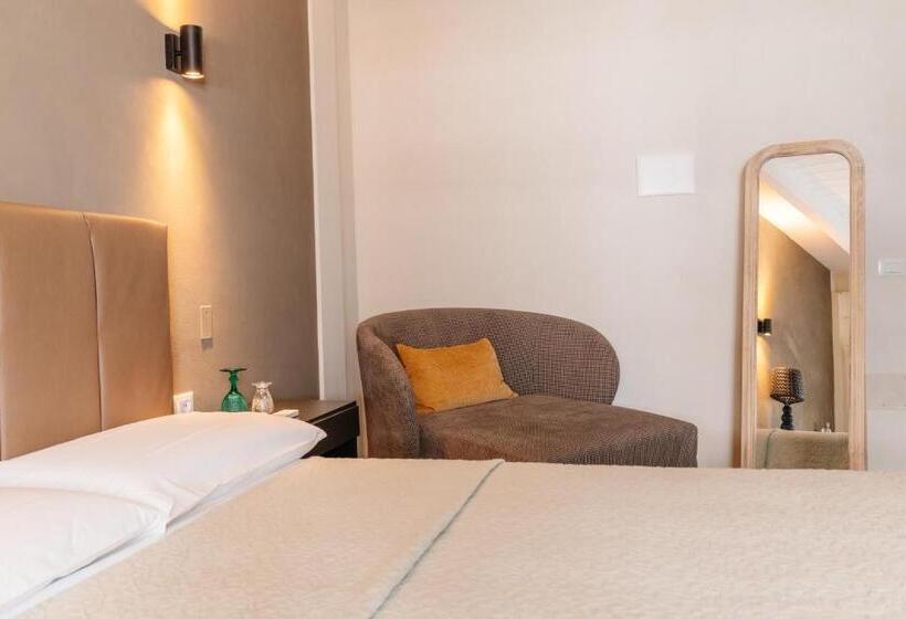 سوییت سوپریور, Bella Napoli Ristorante & Spa