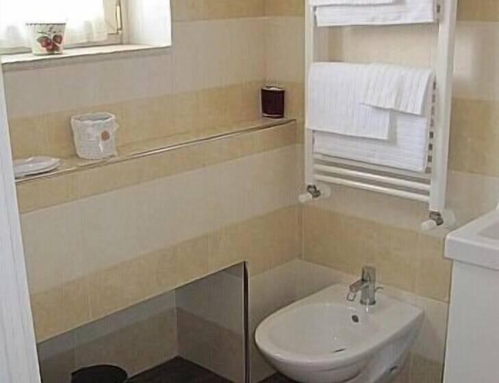 اتاق استاندارد یک نفره, Bella Napoli Ristorante & Spa