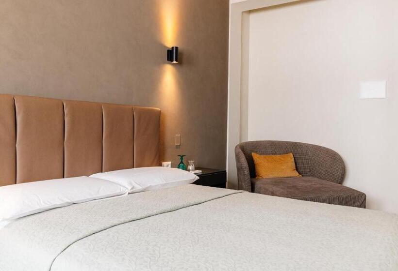 سوییت سوپریور, Bella Napoli Ristorante & Spa