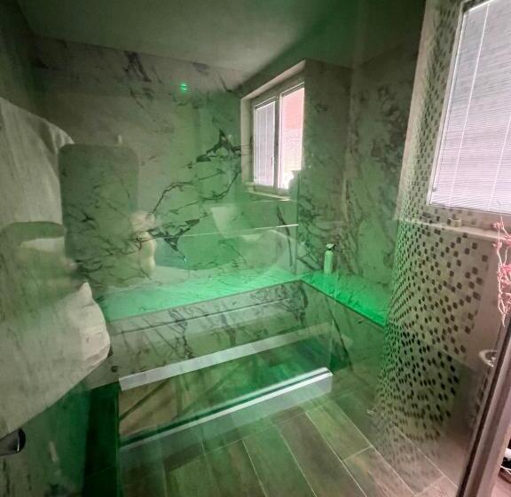 اتاق لوکس, Bella Napoli Ristorante & Spa