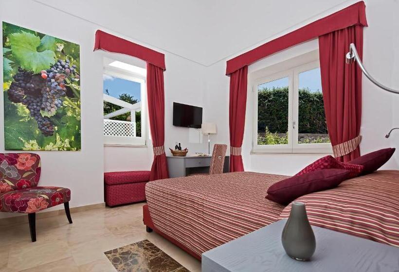 标准间, Capri Wine