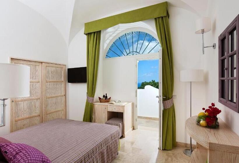 标准间侧面带海景, Capri Wine