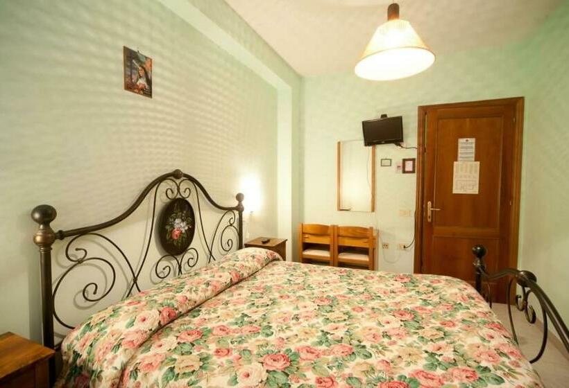 חדר סטנדרט, Cascia Ristorante