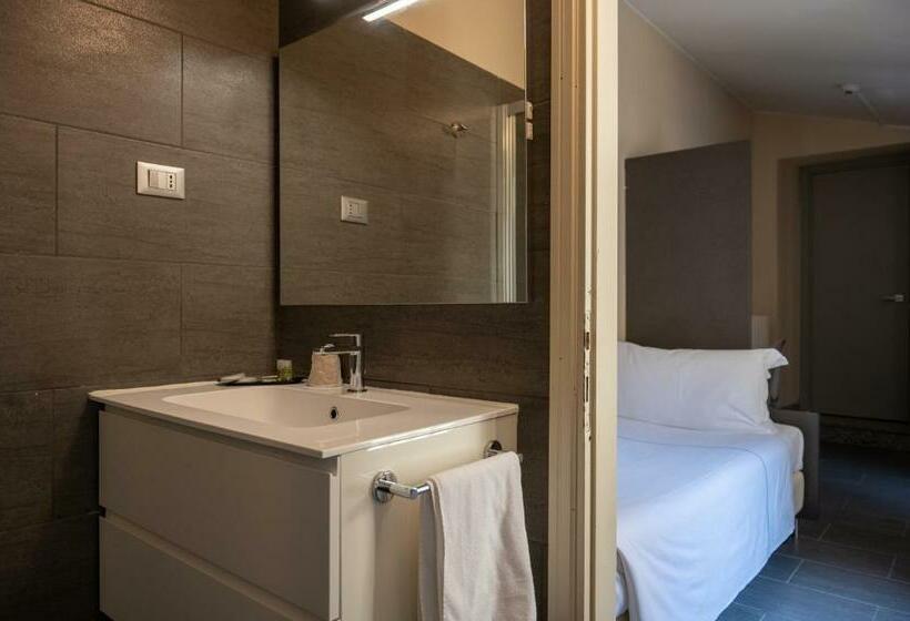 اتاق استاندارد یک نفره, Duomo Cremona