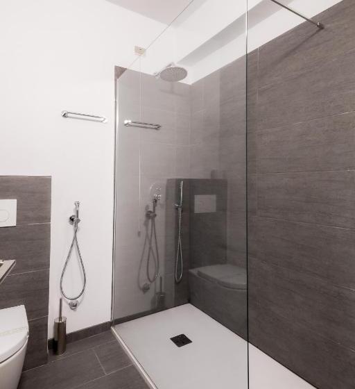 اتاق استاندارد یک نفره, Duomo Cremona