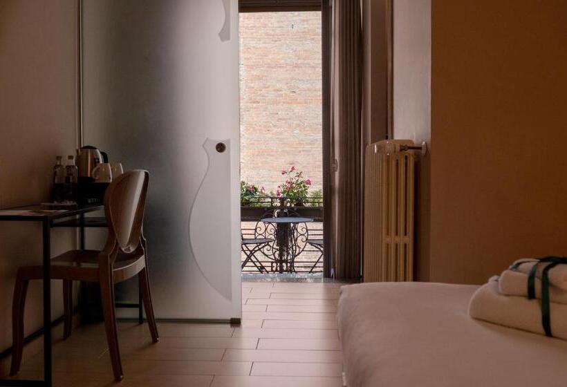 اتاق استاندارد با تخت بزرگ, Duomo Cremona