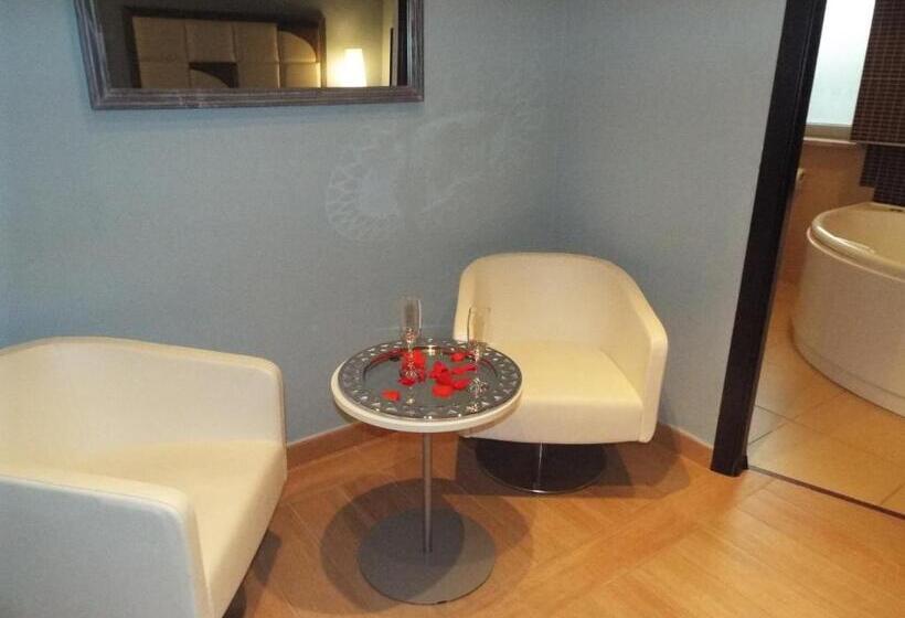 デラックスジュニアスイート, Hermitage