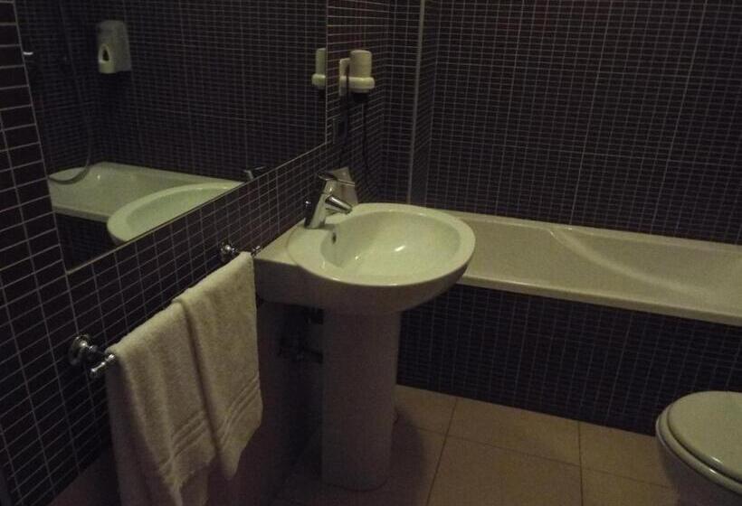 スタンダードトリプルルーム, Hermitage