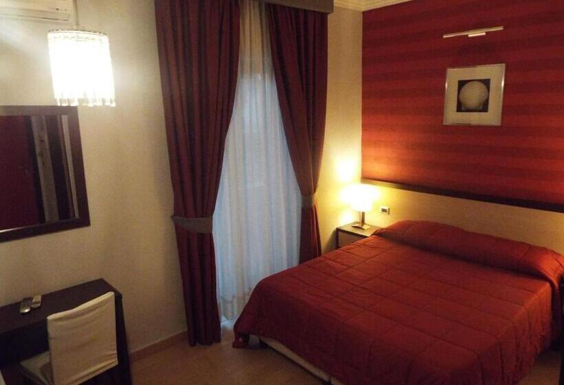 スタンダードトリプルルーム, Hermitage