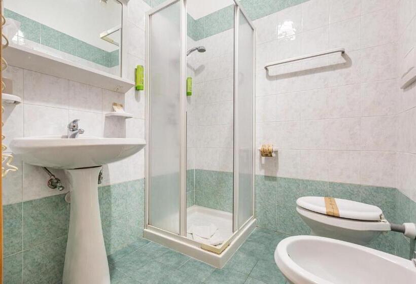 اتاق استاندارد یک نفره, Il Riccio