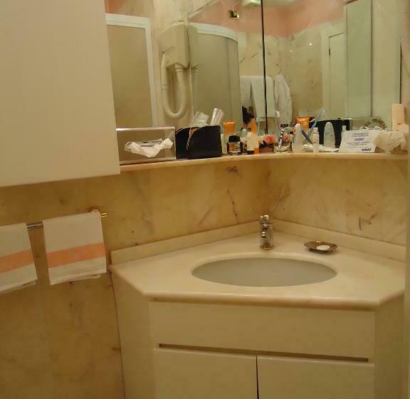 컴포트 룸, Matilde