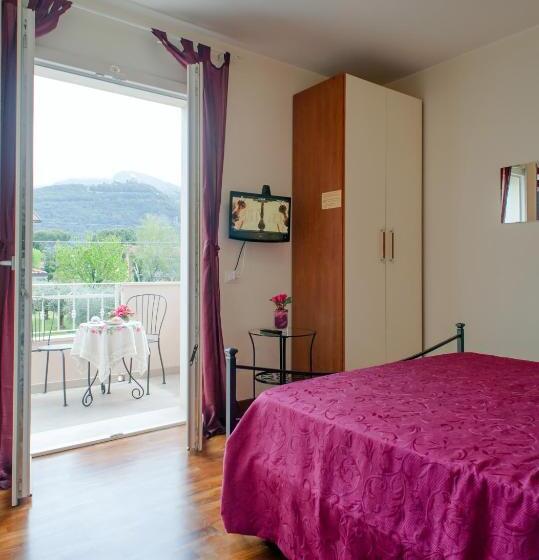 Номер Стандарт, B&b Alle Tre Rose