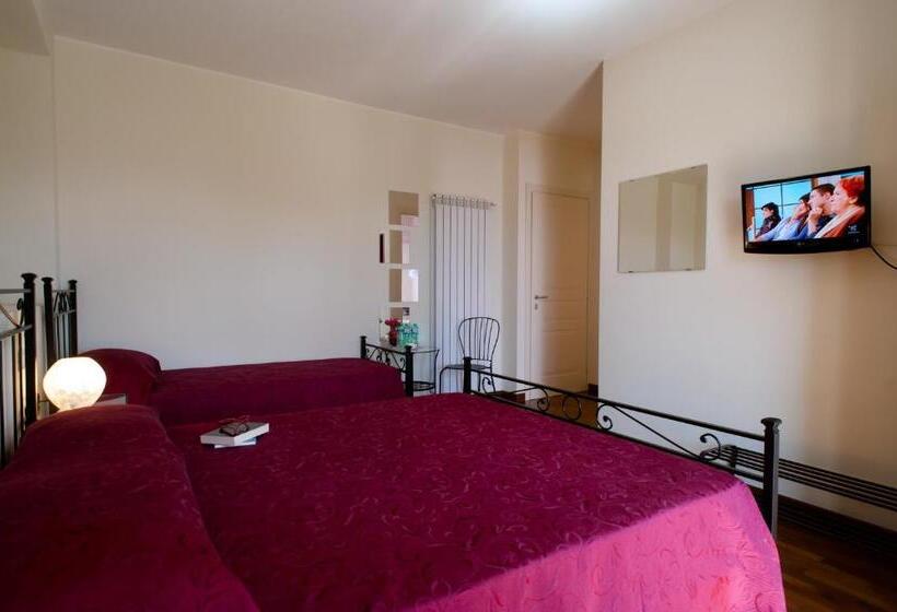 Номер Стандарт Трехместный, B&b Alle Tre Rose