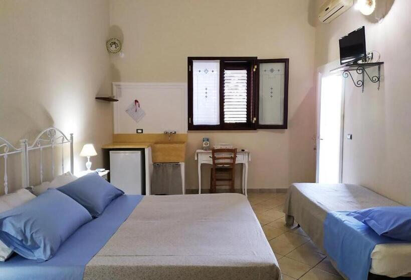 חדר סטנדרט לשלושה, B&b Li Ccoti