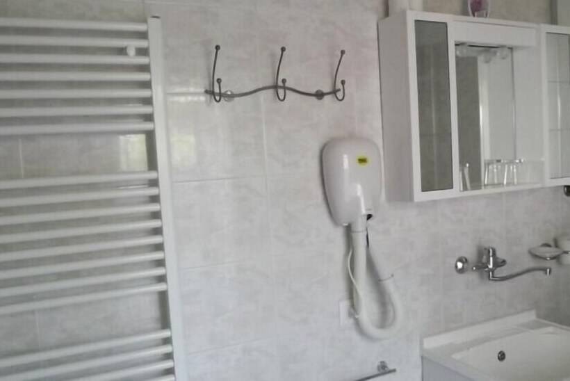 غرفة قياسية, Casablanca