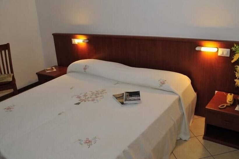 غرفة قياسية, Casablanca