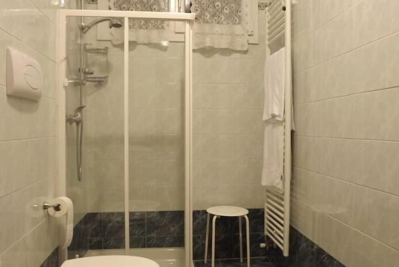 غرفة قياسية, Casablanca