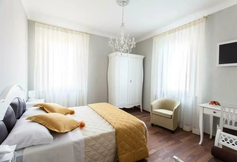 Standard Room, Il Portico Camere E Caffè   Centro Città