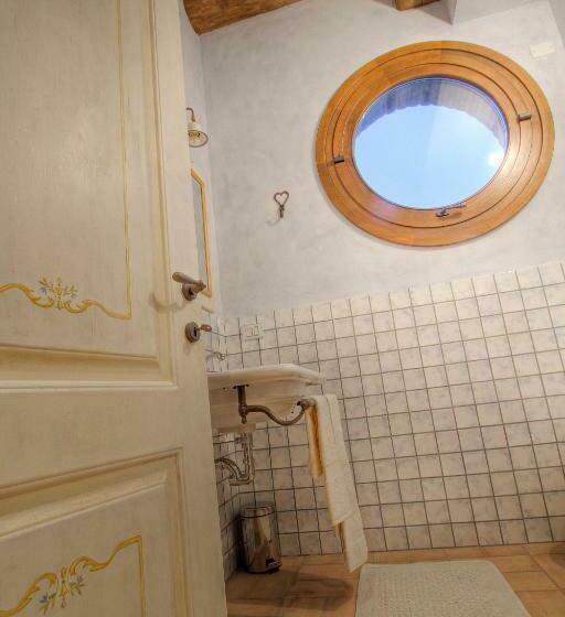 コンフォートトリプルルーム, La Fornasaccia