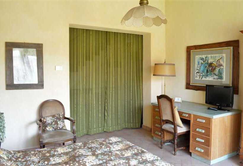اتاق استاندارد, La Fornasaccia