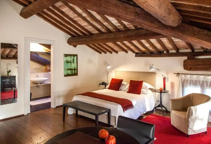 Juniorsviitti, Relais Villa Ormaneto