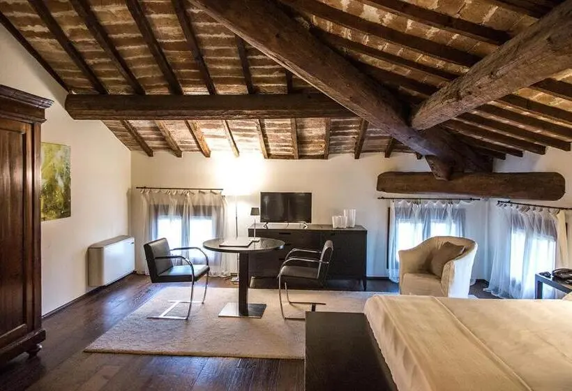 Juniorsviitti, Relais Villa Ormaneto