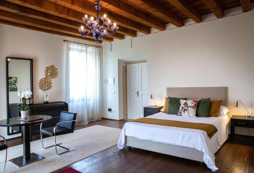 디럭스 스위트, Relais Villa Ormaneto