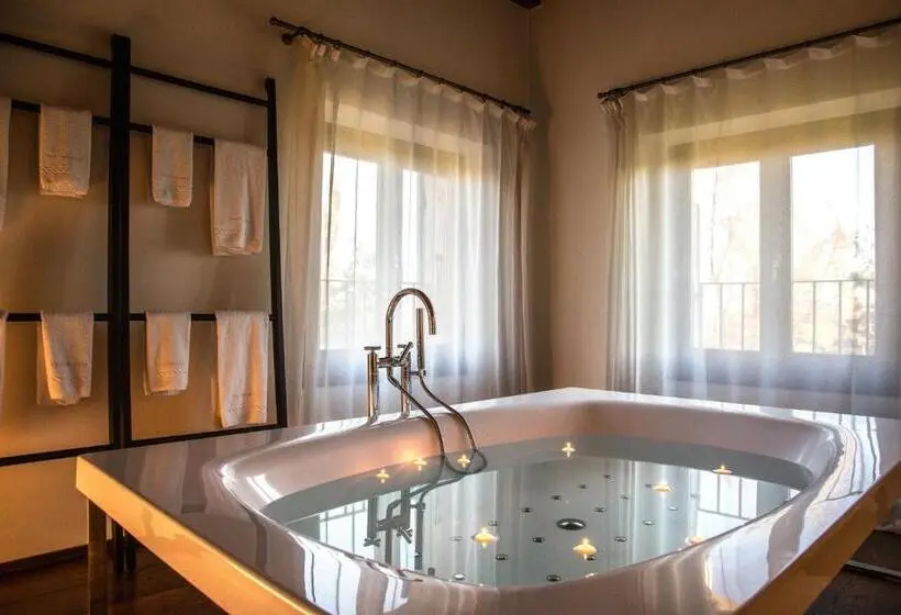 Deluxe-sviitti, Relais Villa Ormaneto