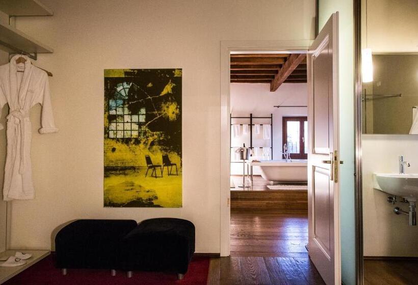 디럭스 스위트, Relais Villa Ormaneto