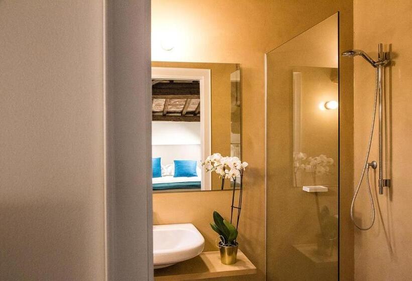 디럭스 룸, Relais Villa Ormaneto