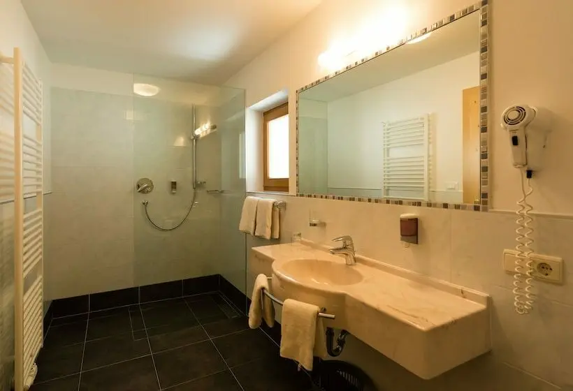 Sviitti, Aktiv Hotel Schönwald