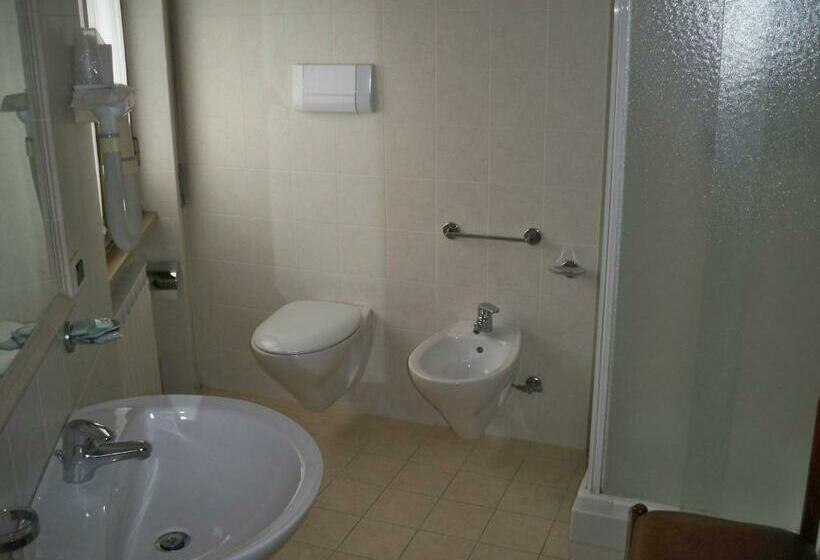 חדר סטנדרט יחיד, Albergo Corradetti