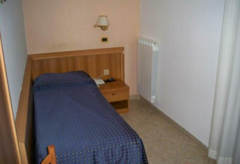 חדר סטנדרט יחיד, Albergo Corradetti