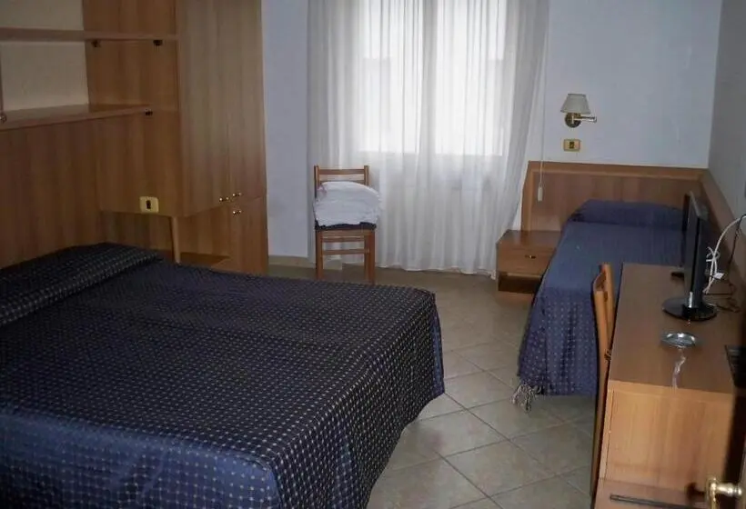 اتاق استاندارد سه نفره, Albergo Corradetti
