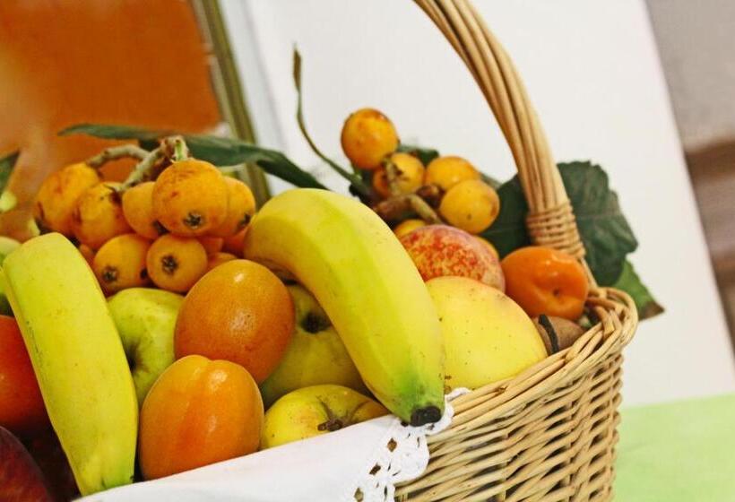 اتاق اکونومی یک تخته, Arno