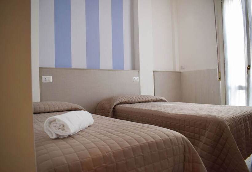 اتاق استاندارد سه نفره, Arno