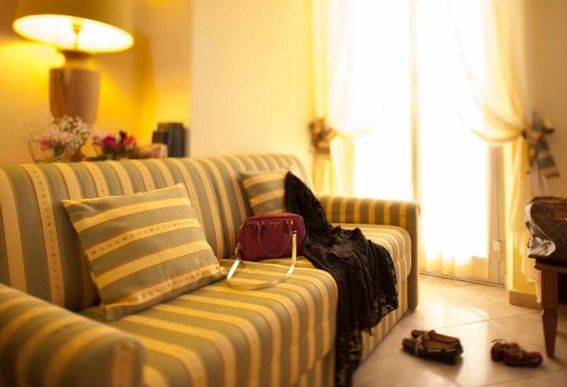 Люкс, Astigiana & Appartamenti