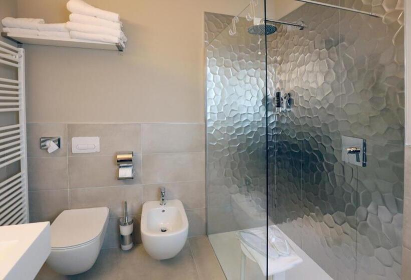 バルコニー付スイート, Buena Onda