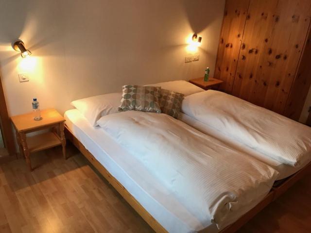 اتاق اکونومی, Chamanna Bed & Breakfast