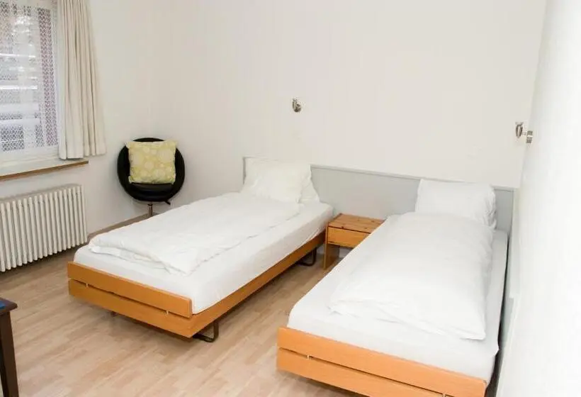 اتاق اکونومی, Chamanna Bed & Breakfast