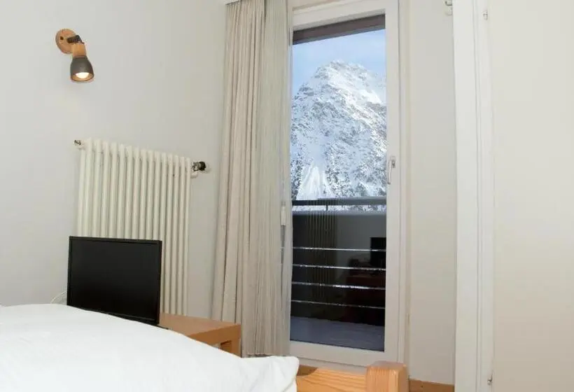 اتاق استاندارد با سرویس بهداشتی مشترک, Chamanna Bed & Breakfast