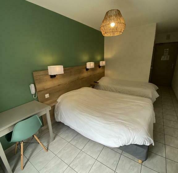 Номер Стандарт, Hôtel Restaurant De La Jonte